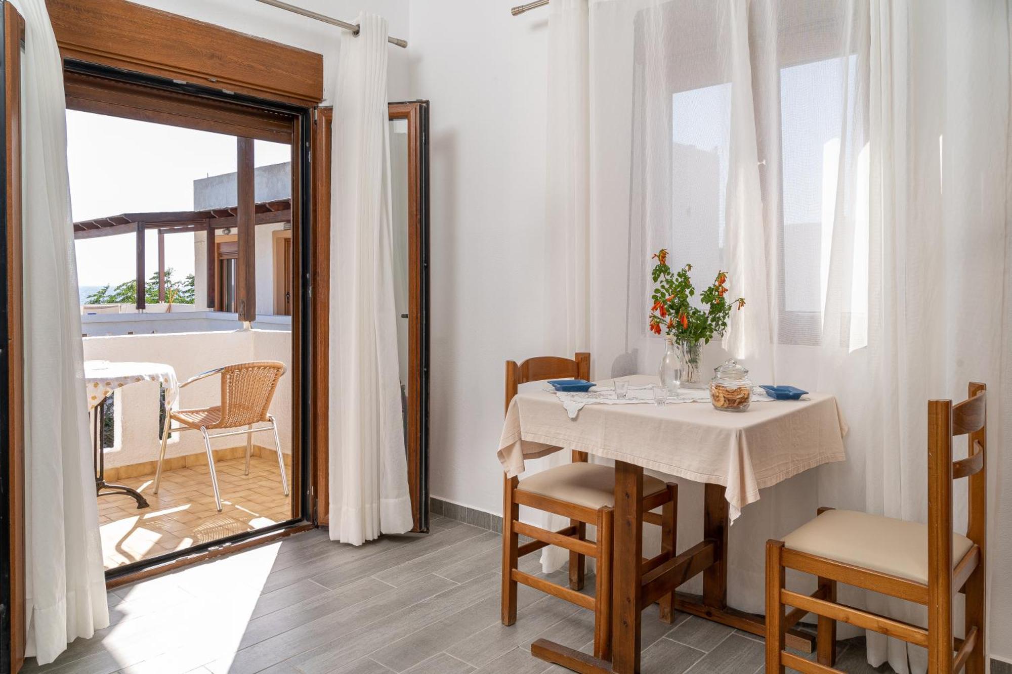 Akrotiri Apartments Makriyialós Ngoại thất bức ảnh