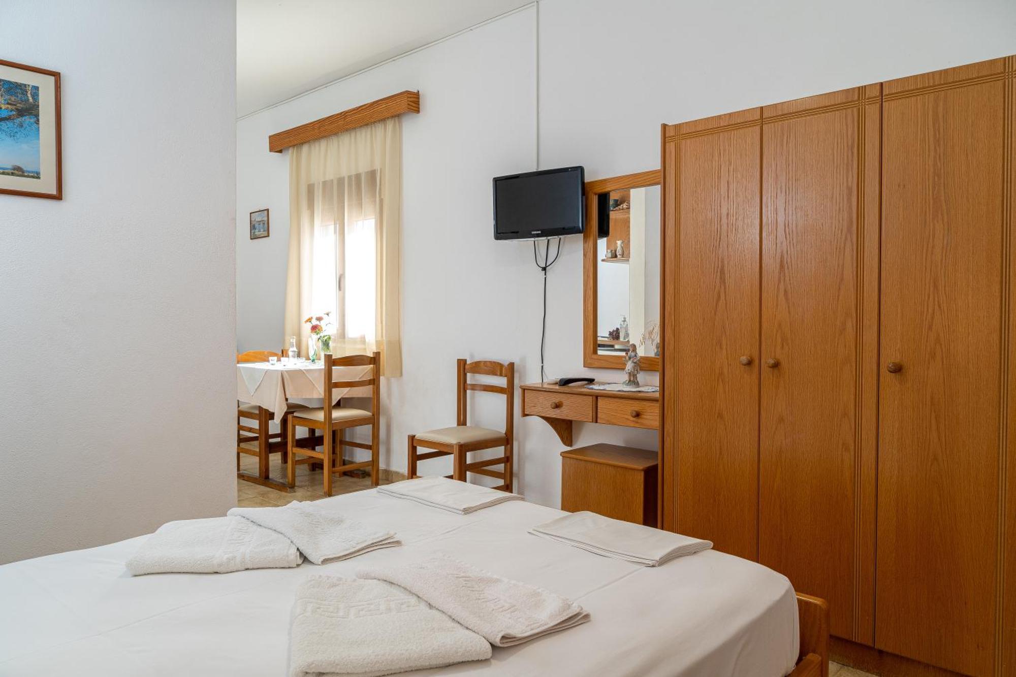 Akrotiri Apartments Makriyialós Ngoại thất bức ảnh