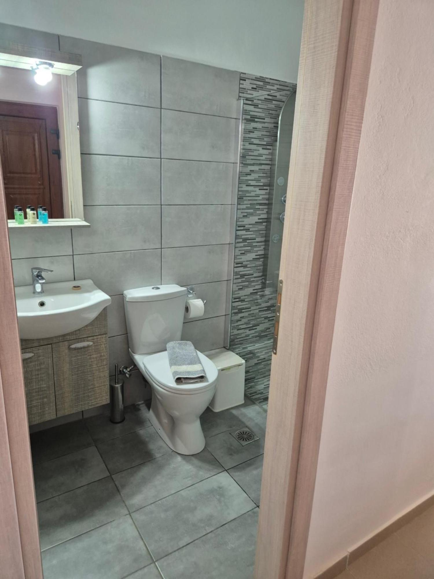 Akrotiri Apartments Makriyialós Ngoại thất bức ảnh