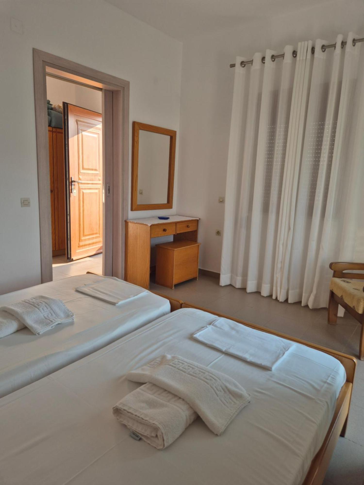 Akrotiri Apartments Makriyialós Ngoại thất bức ảnh